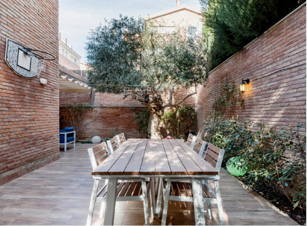 Bonito Duplex Con Piscina En Barcelona&Playa Apartman Tiana Kültér fotó
