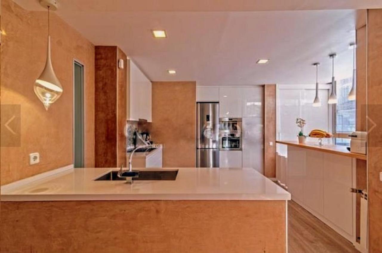 Bonito Duplex Con Piscina En Barcelona&Playa Apartman Tiana Kültér fotó