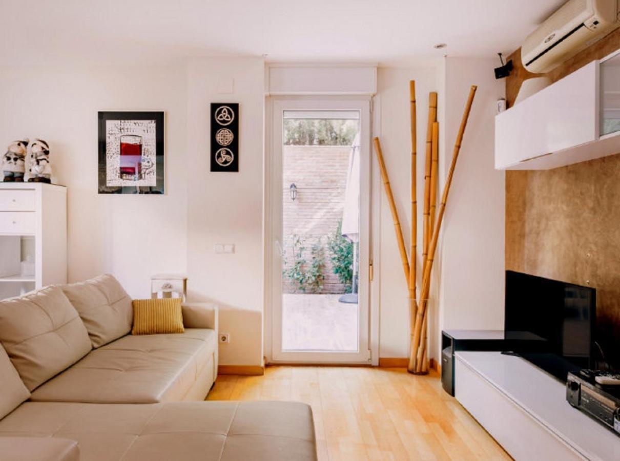 Bonito Duplex Con Piscina En Barcelona&Playa Apartman Tiana Kültér fotó